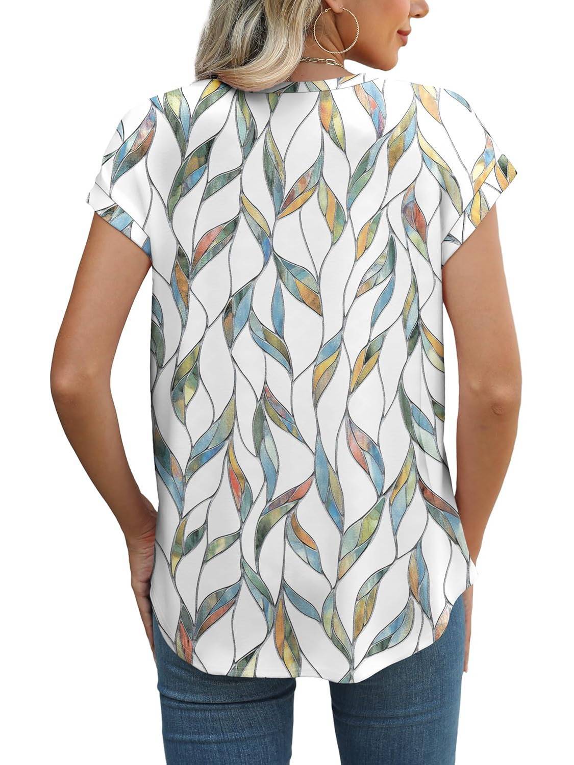 Necie - Effortless Floral Blouse