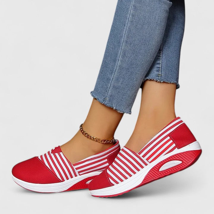 Julia - Comfortable Everyday Sneakers