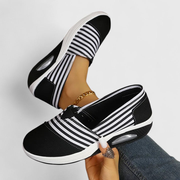Julia - Comfortable Everyday Sneakers