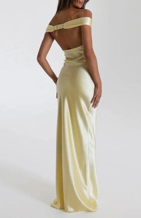 Isla - Sexy Off-Shoulder Gown