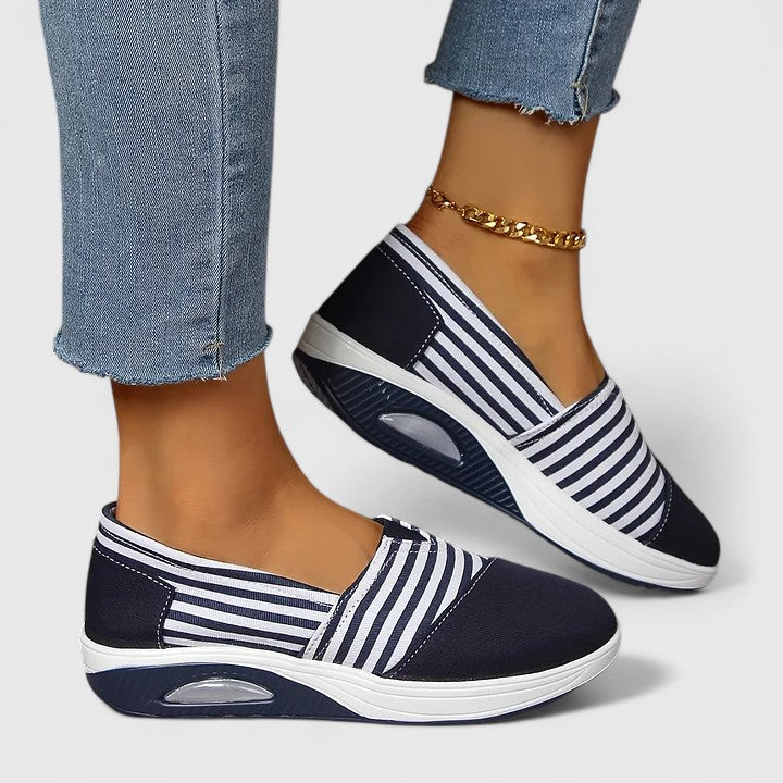 Julia - Comfortable Everyday Sneakers