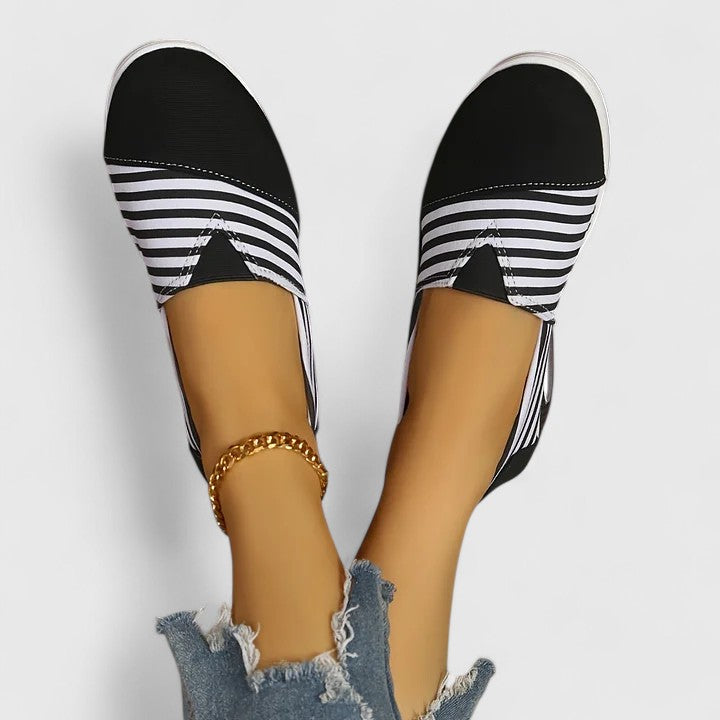 Julia - Comfortable Everyday Sneakers