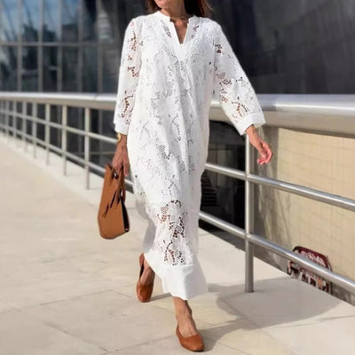 Clara - Effortless Lace Midi Dress