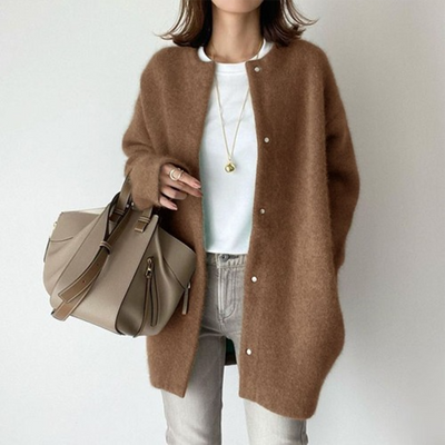 Raveena - Cozy Elegant Cardigan