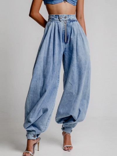 Una - Relaxed High-Waist Jeans