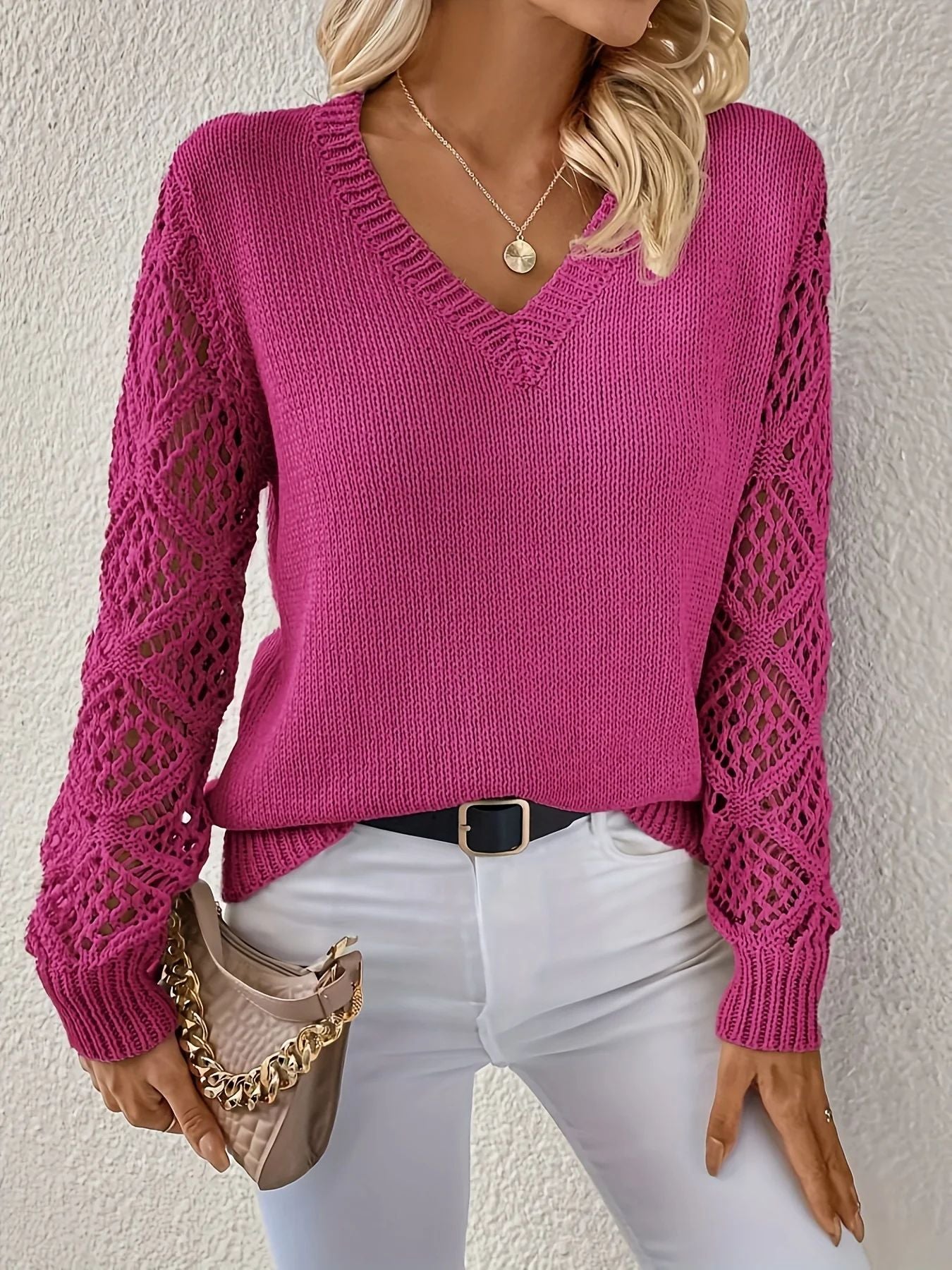 Elizabeth - Cozy V-Neck Sweater