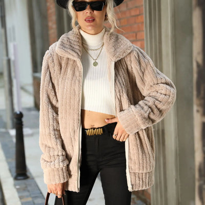 Iris - Cozy Elegant Jacket