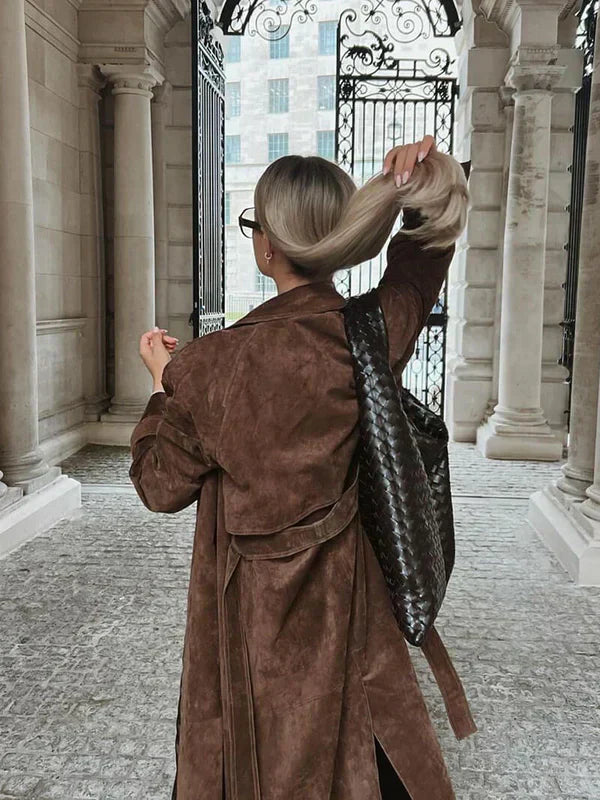 Veronika - Timeless Elegant Trenchcoat