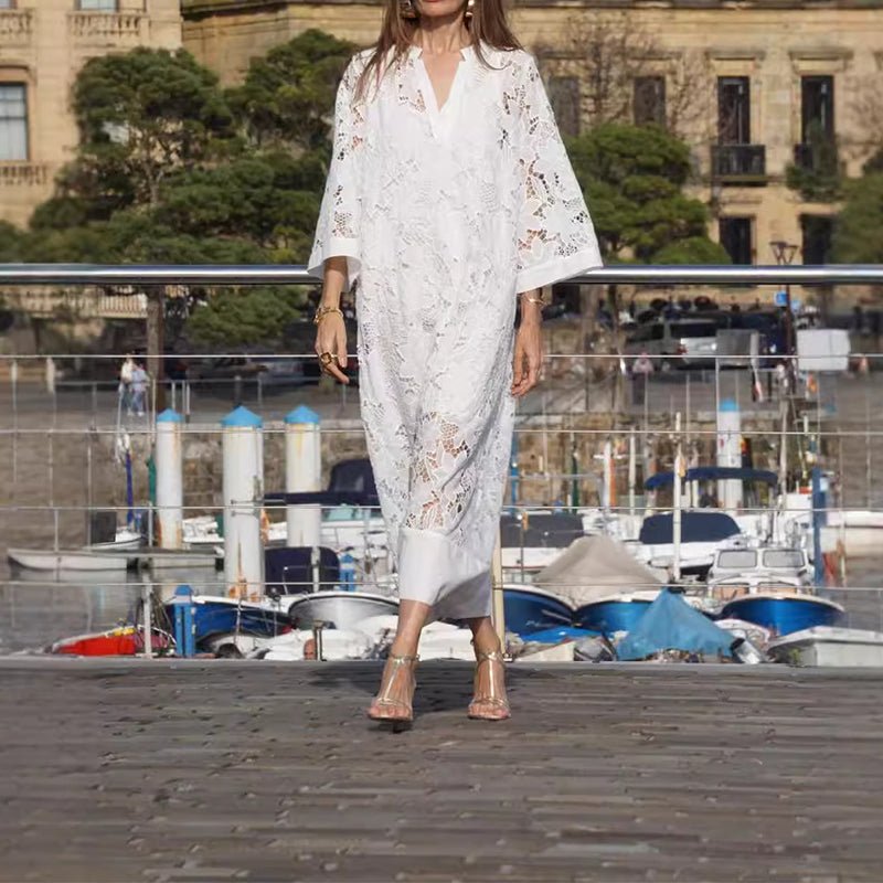 Clara - Effortless Lace Midi Dress