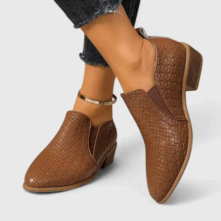 Violeandra - Elegant Orthopedic Shoes