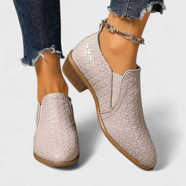 Violeandra - Elegant Orthopedic Shoes