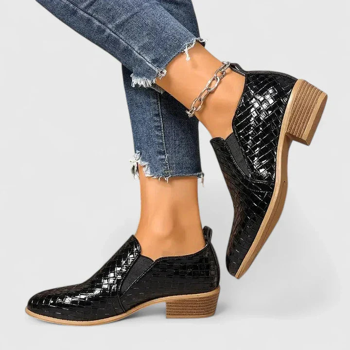 Violeandra - Elegant Orthopedic Shoes