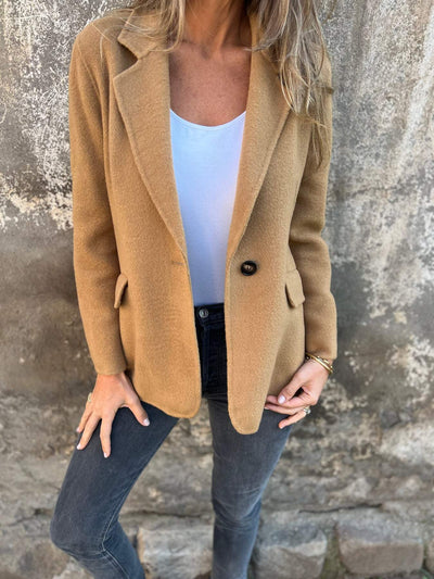 Cecilia - Versatile One-Button Blazer