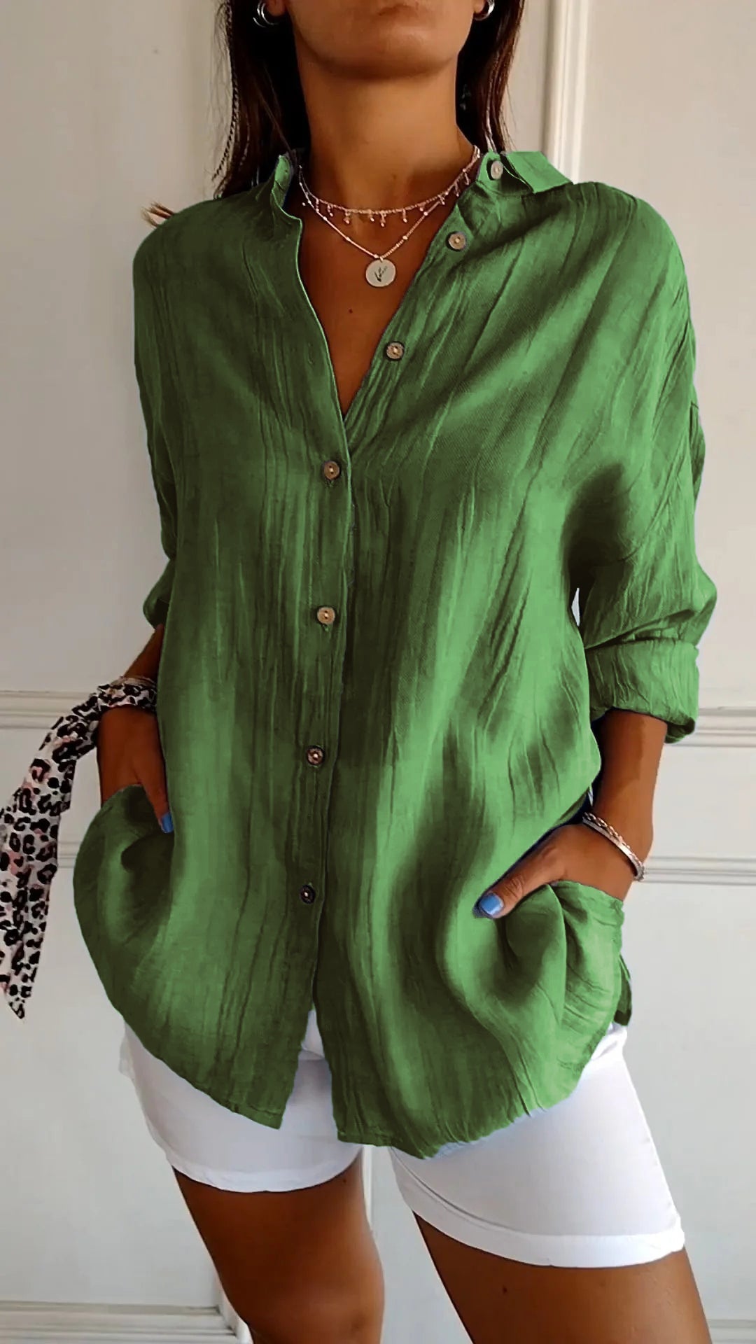 Sasha - Elegant Pleated Blouse