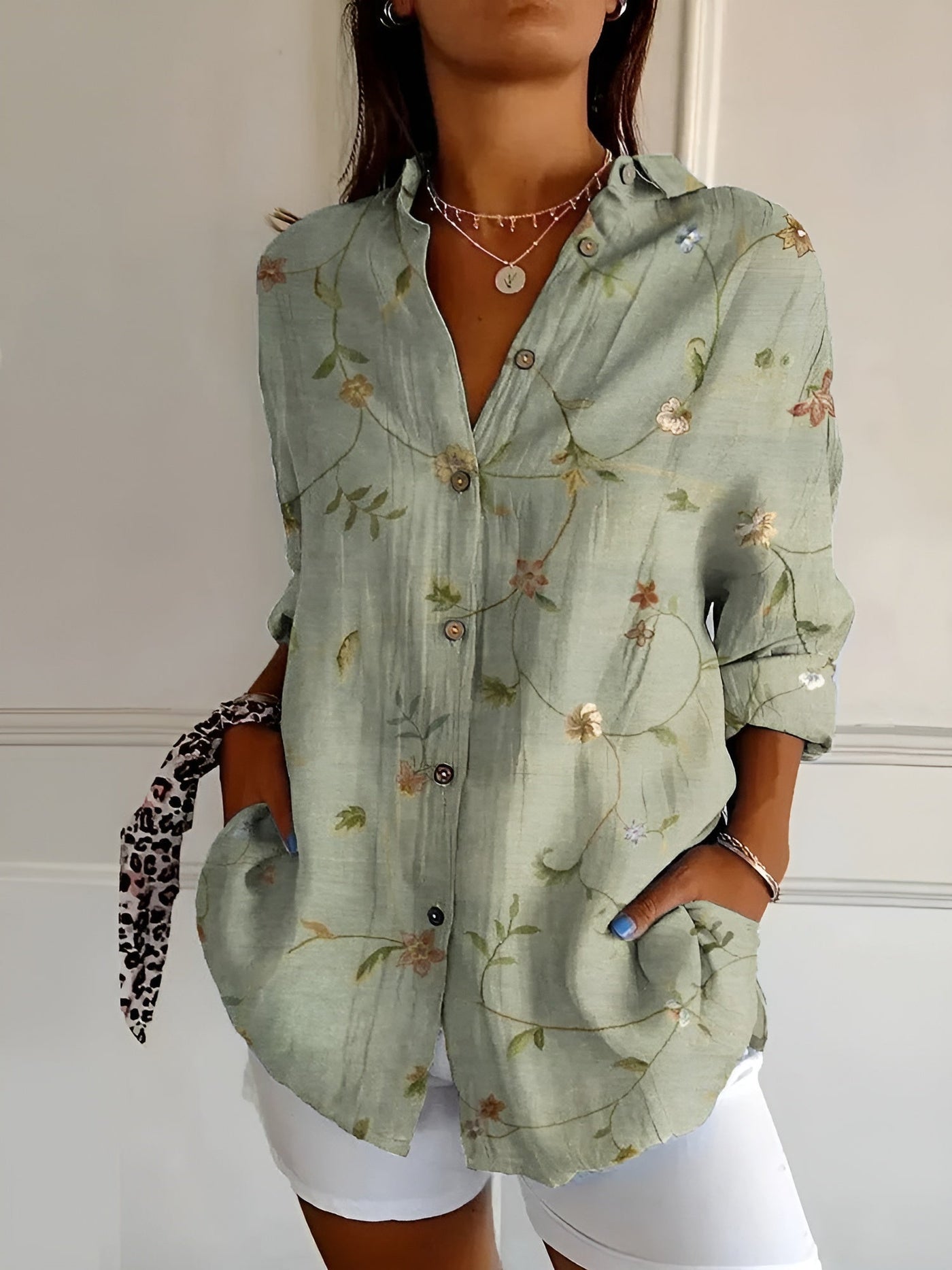 Maia - Charming Floral Blouse