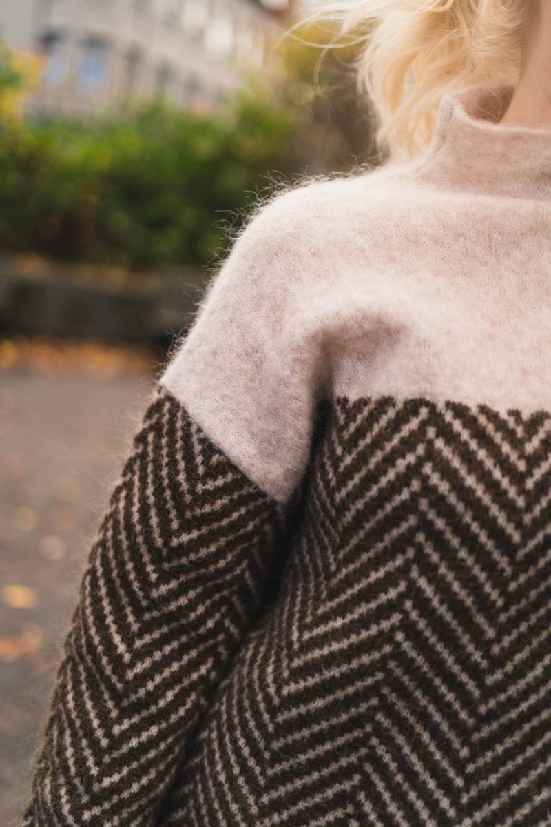 Adelie - Luxuriously Soft Turtleneck